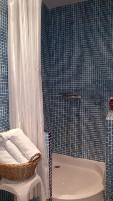 Seafront Apartment With Open-Air Heated Pool Fuengirola Bagian luar foto