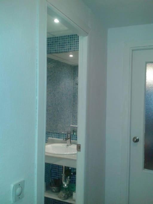 Seafront Apartment With Open-Air Heated Pool Fuengirola Bagian luar foto