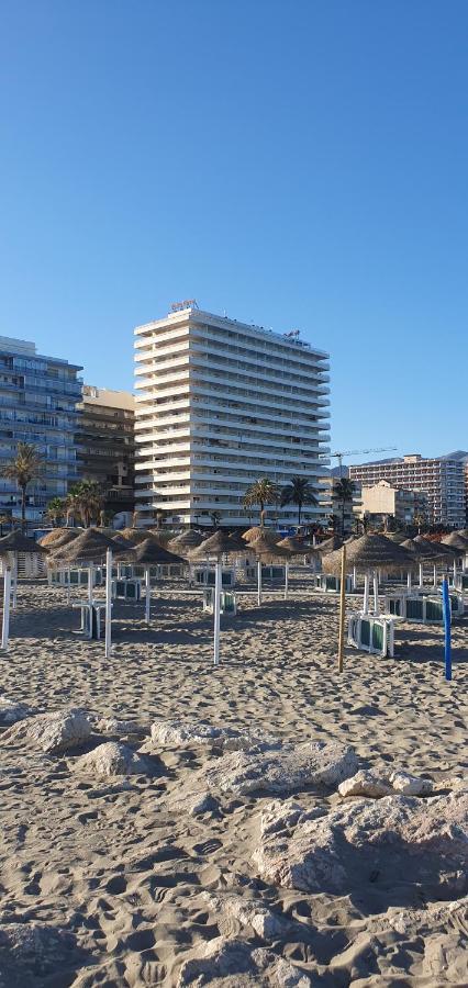 Seafront Apartment With Open-Air Heated Pool Fuengirola Bagian luar foto