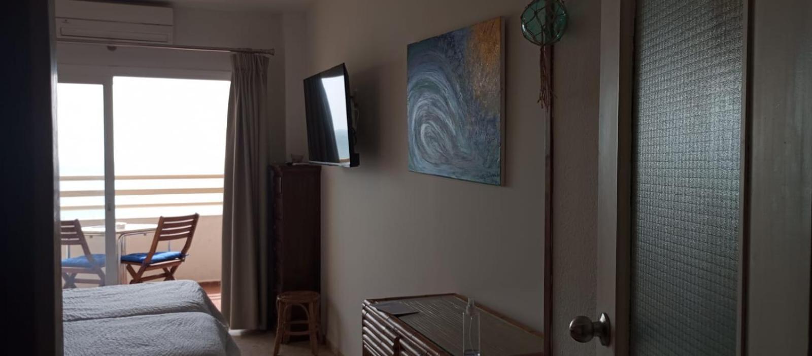 Seafront Apartment With Open-Air Heated Pool Fuengirola Bagian luar foto
